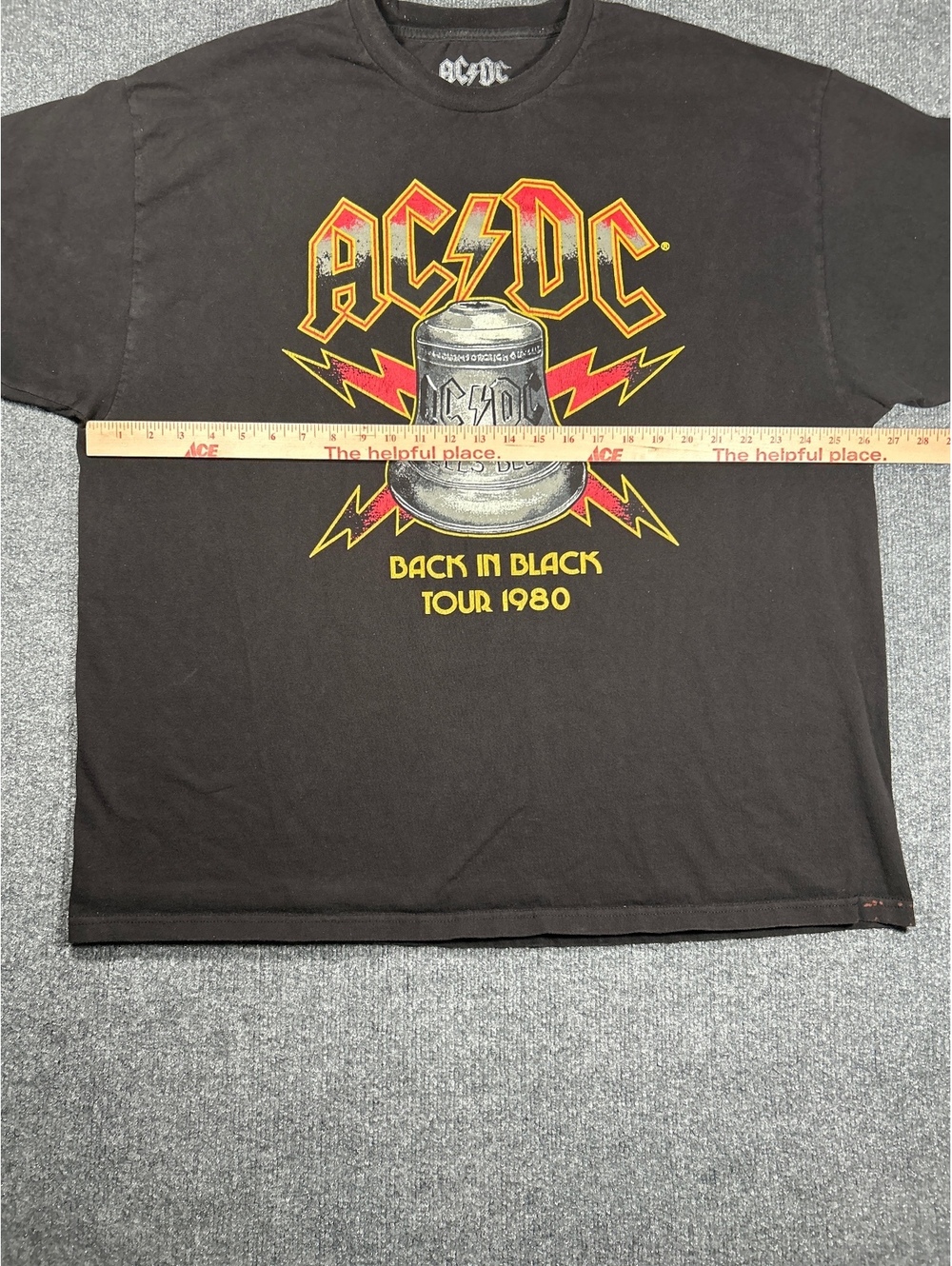 AC/DC Back In Black Tour 1980 Graphic T-Shirt 4XL - Picture 2 of 5